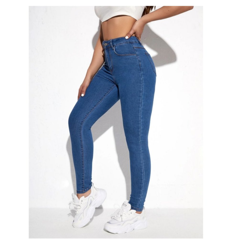 NWOT High Waist Skinny Jeans Medium Wash